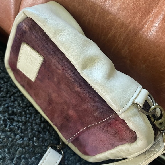 Nena & Co. Ooakshell Travel Crossbody Bag - Bone Leather - Picture 2 of 6